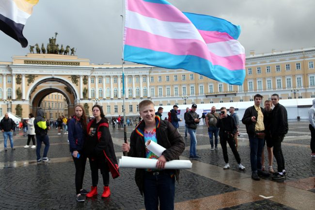 пикет в защиту ЛГБТ