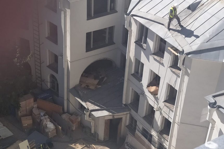 снос западного флигеля шуваловского дворца демонтаж