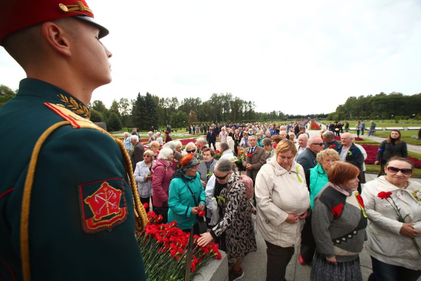 Пискаревское кладбище сегодня мероприятия