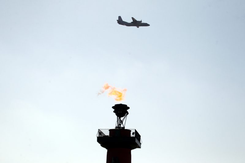 День Победы, 9 мая, Ростральные колонны, авиация, транспортный самолёт