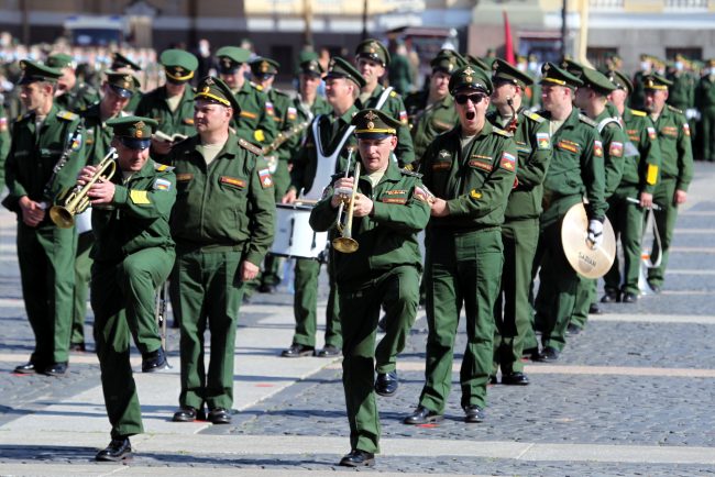 репетиция парада Победы, Дворцовая площадь, военные оркестры, музыканты