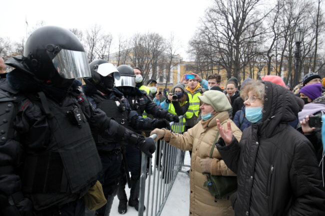 протест, акции в поддержку Навального, митинг, ОМОН