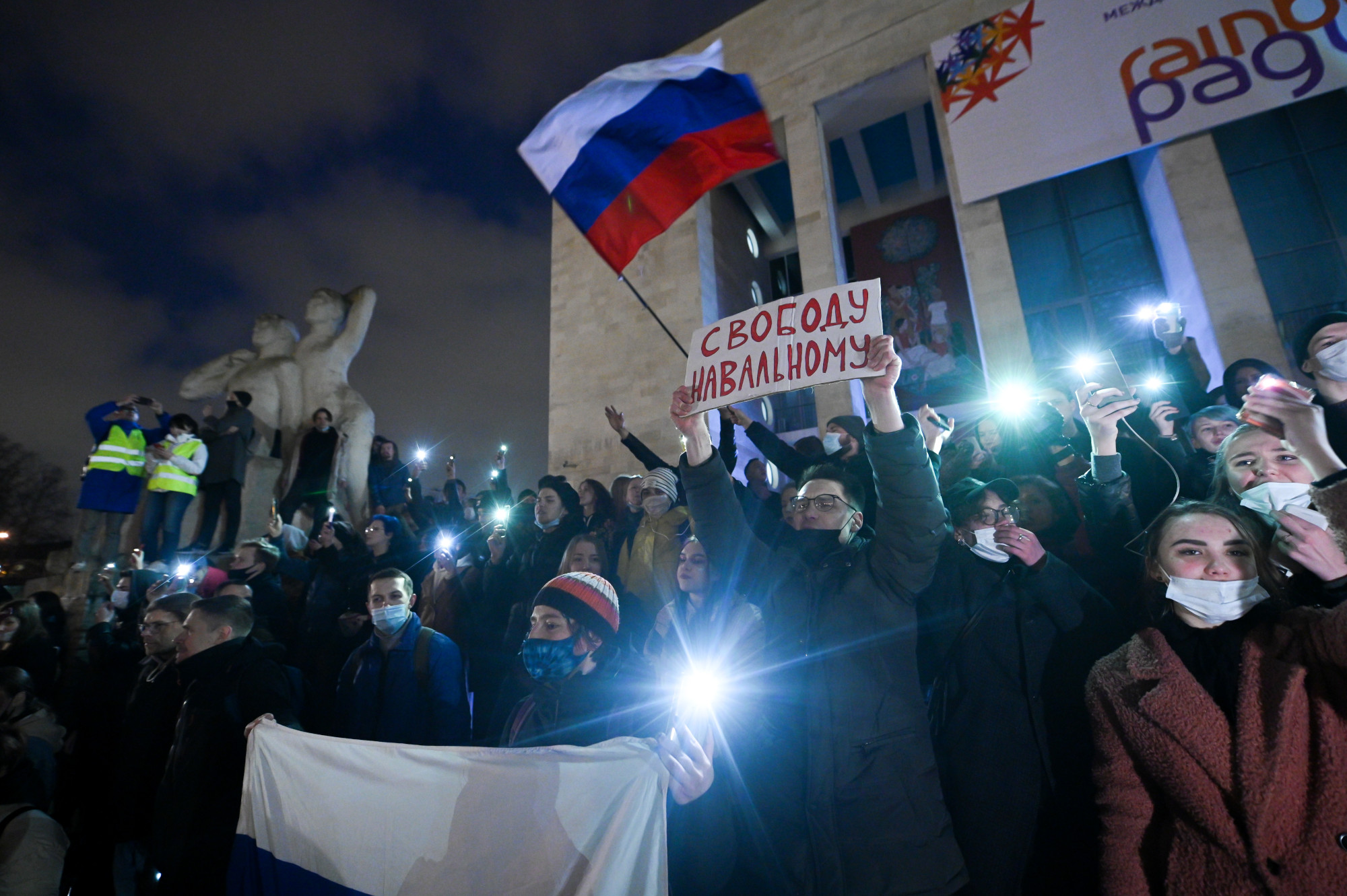 Митинг в петербурге 27 февраля. Митинг за Навального СПБ. Политический протест. Сторонники Навального в Питере. Несогласованные акции за Навального.