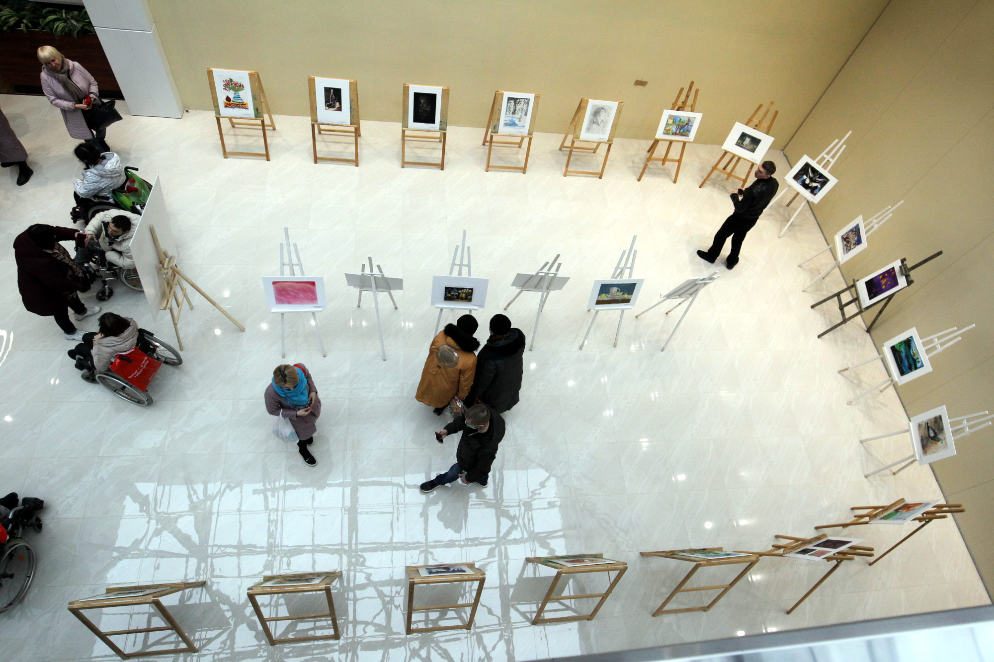 выставка картин, живопись, инвалиды-колясочники, Парголово