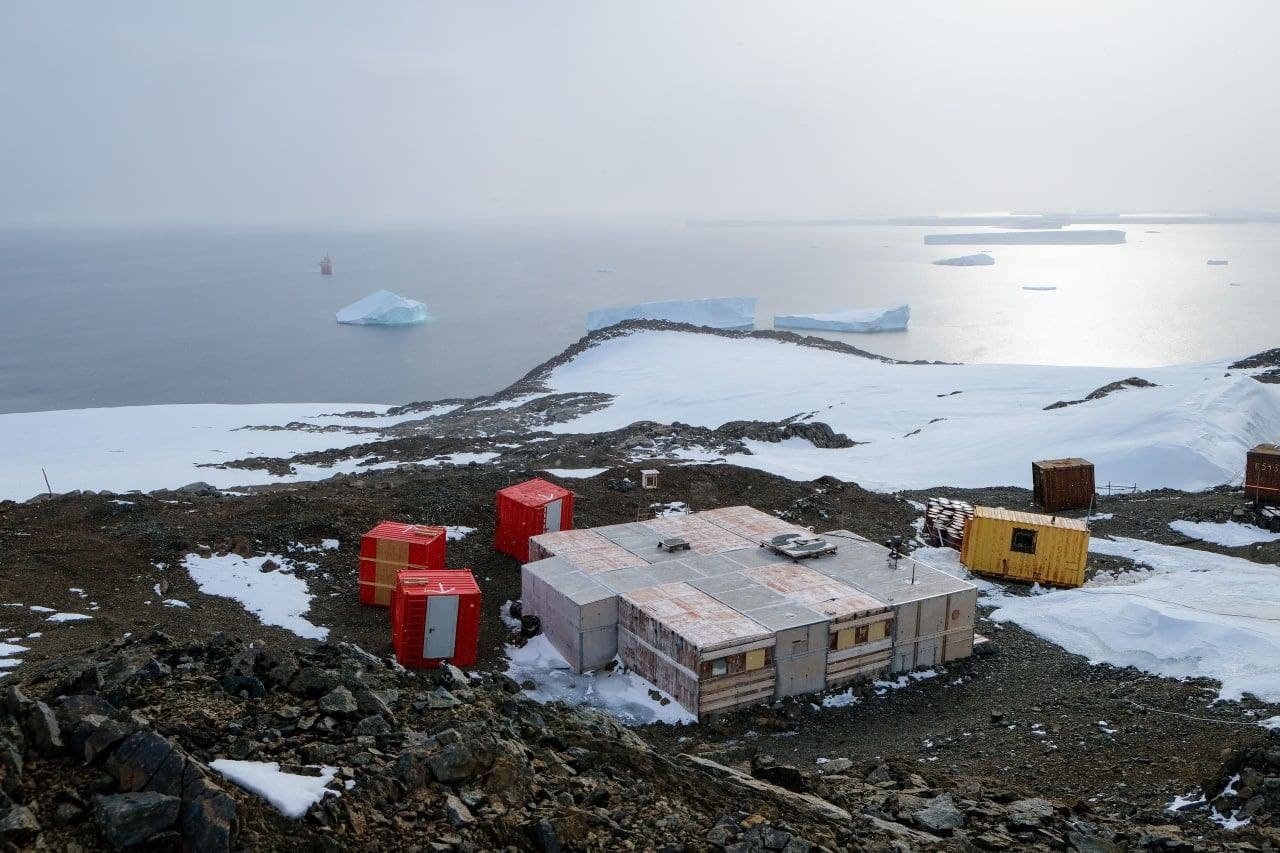 Антарктида, научная станция, полевая база Русская