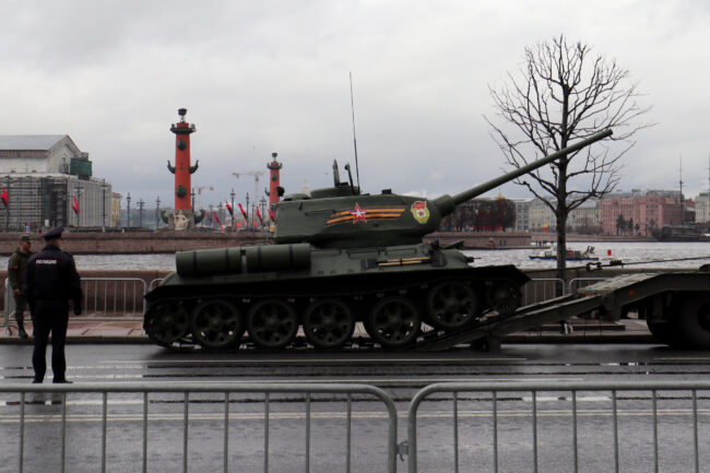 репетиция парада Победы, солдаты, военные, армия, танк Т-34