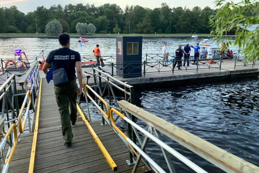 транспортные следователи, причал, речное судоходство