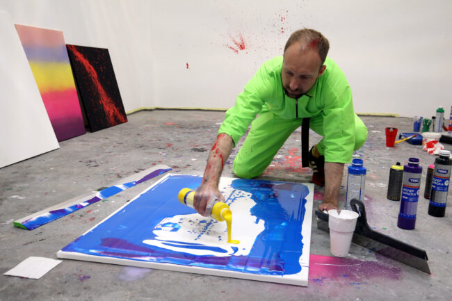 художник Александр Дуал, абстрактная живопись, марафон рисования