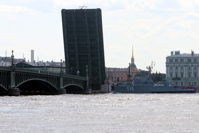 день ВМФ, репетиция парада, главный военно-морской парад, корабли, Троицкий мост, разведённый мост