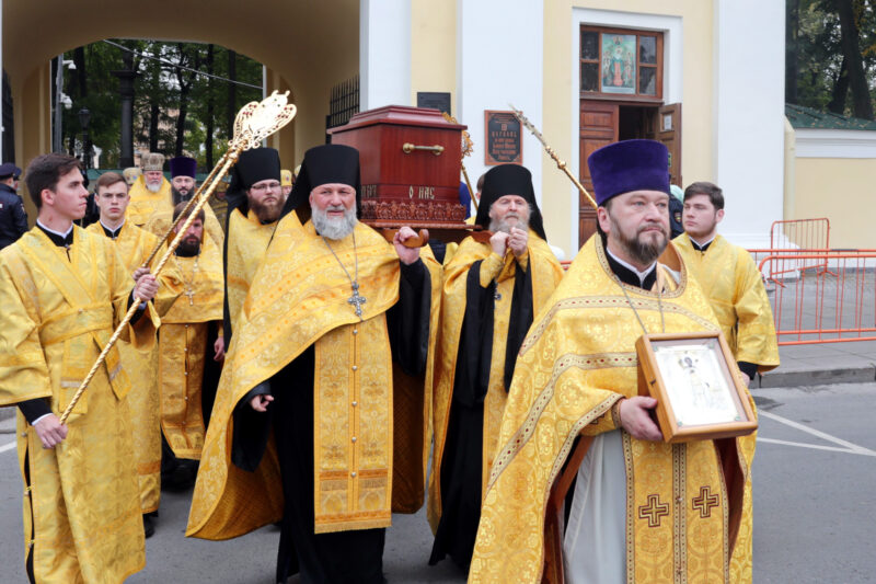 крестный ход, Александро-Невская Лавра, священники, церковь