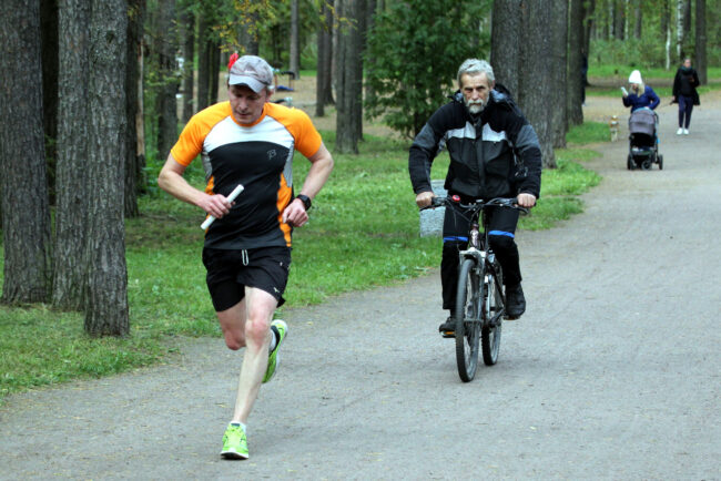 суточный забег в парке Сосновка, эстафета, бег, лёгкая атлетика