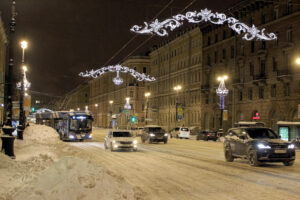 троллейбус, зима, снег, Невский проспект, новогоднее оформление, новогодние украшения