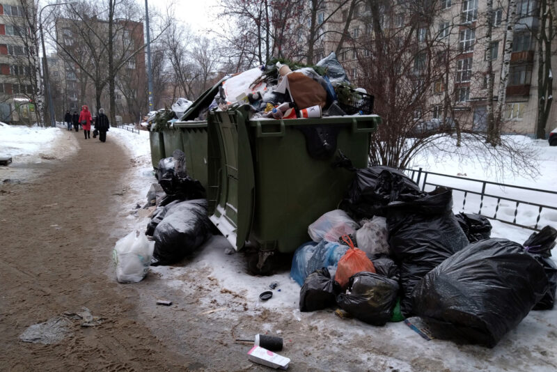 неубранный мусор, отходы, контейнерная площадка