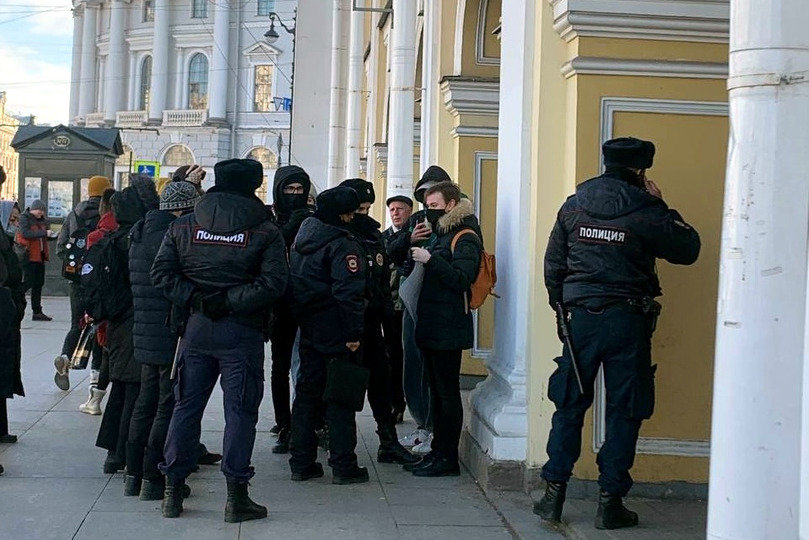 Питер против. Протесты в Санкт-Петербурге. Протесты в Петербурге. Протесты на Невском.