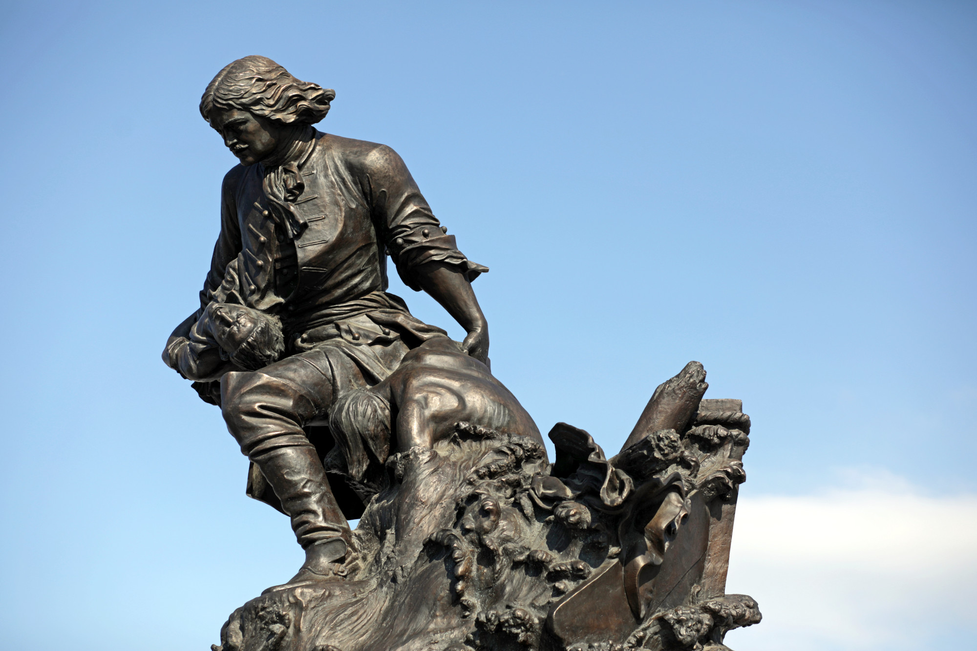 Памятник петру 1 шемякина в петербурге фото