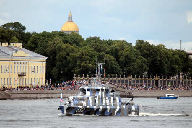 день ВМФ, главный военно-морской парад, боевой корабль, противодиверсионный катер Владимир Носов 652