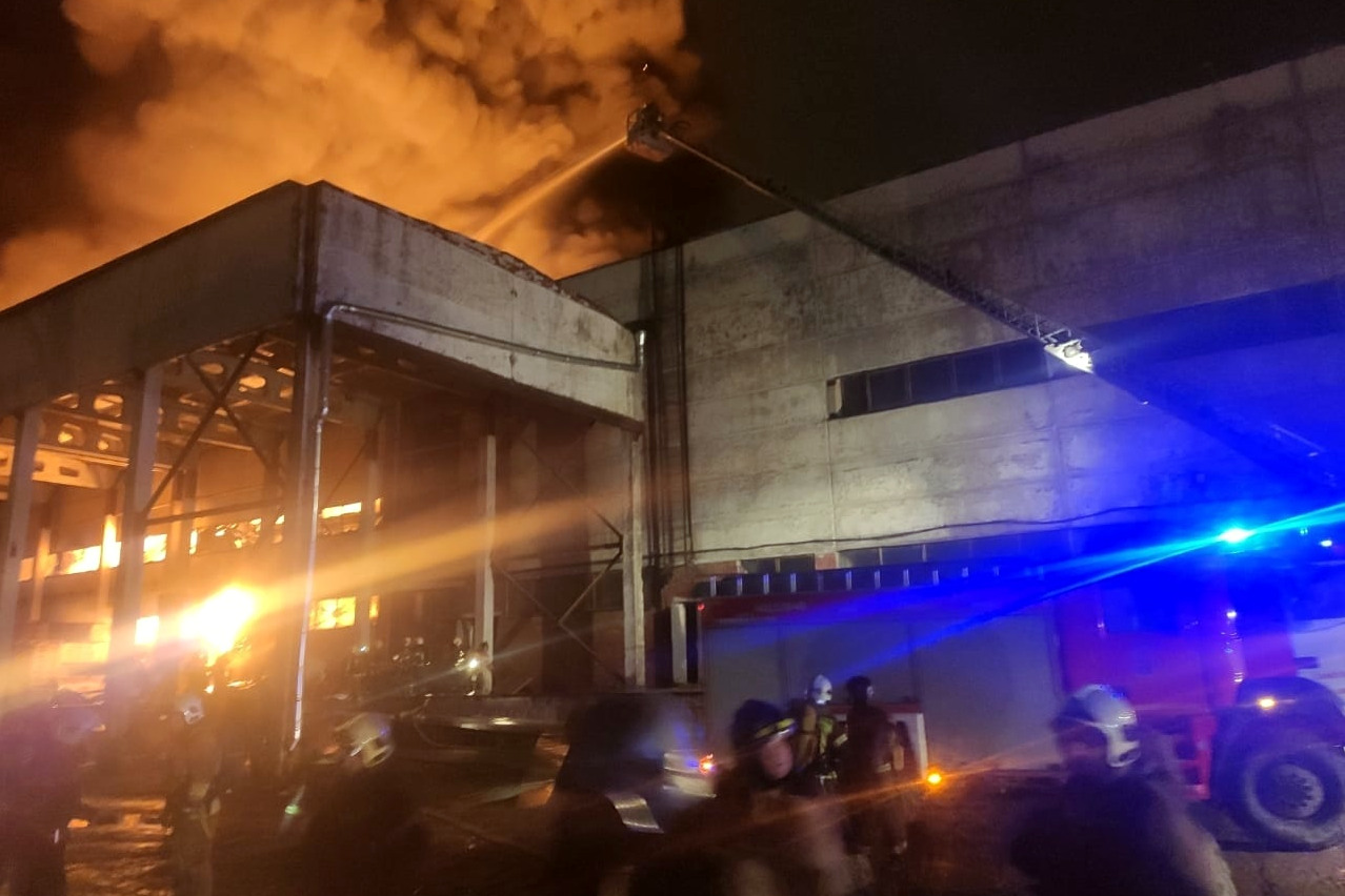 пожар на складе, Металлострой, Колпинский район