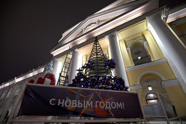 Дед Мороз, новогодняя ёлка, новый год в Петербурге, Большой Гостиный двор