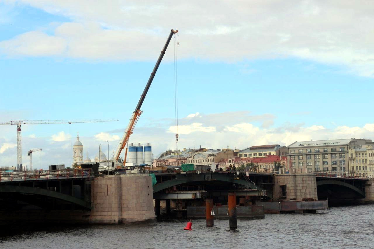 биржевой мост в санкт петербурге