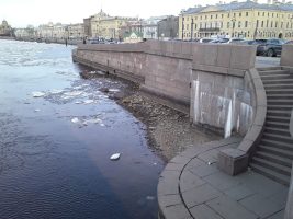 понижение уровня воды в Неве