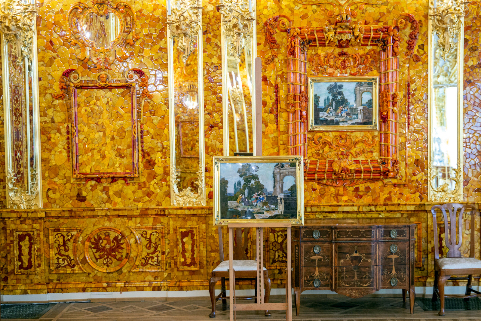 мозаики «Осязание и обоняние», Янтарная комната, Царское село