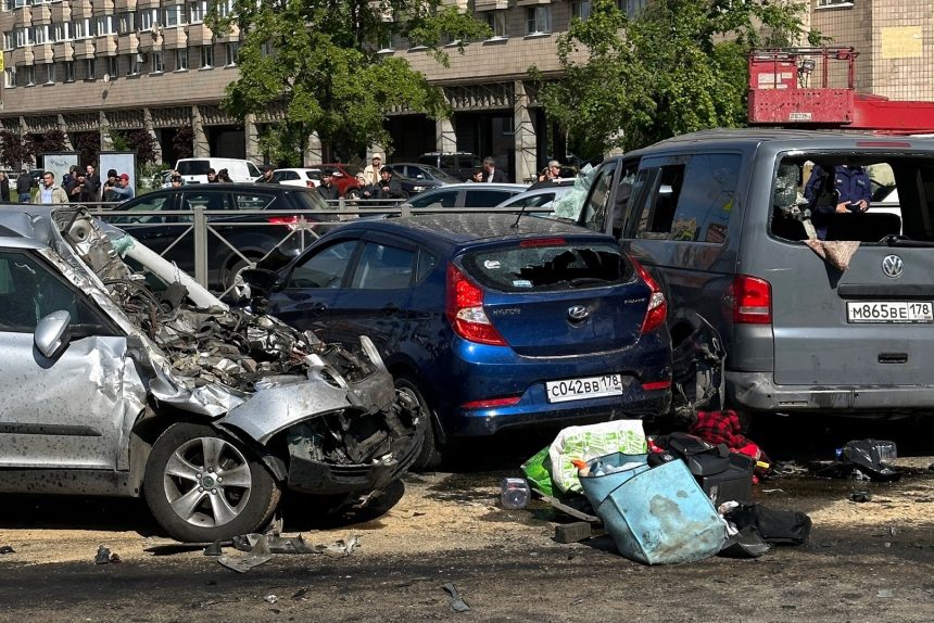Массовое ДТП со множеством пострадавших произошло на Софийской улице