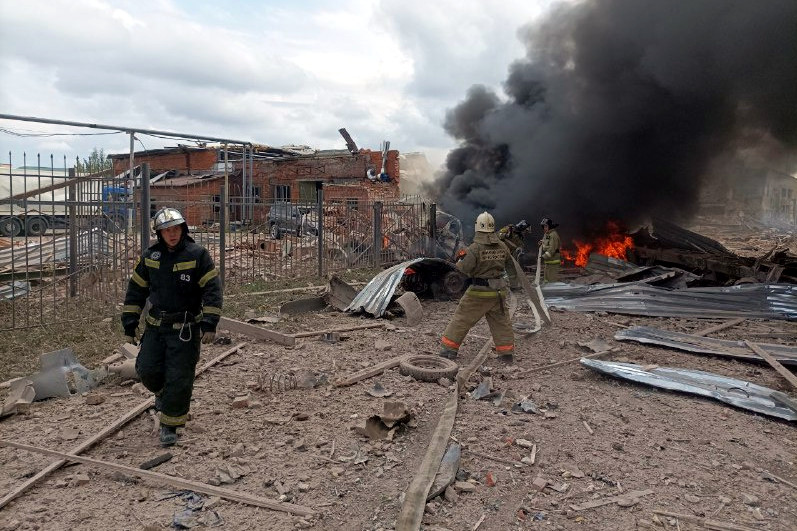 взрыв в Сергиевом Посаде, МЧС, спасатели, пожар