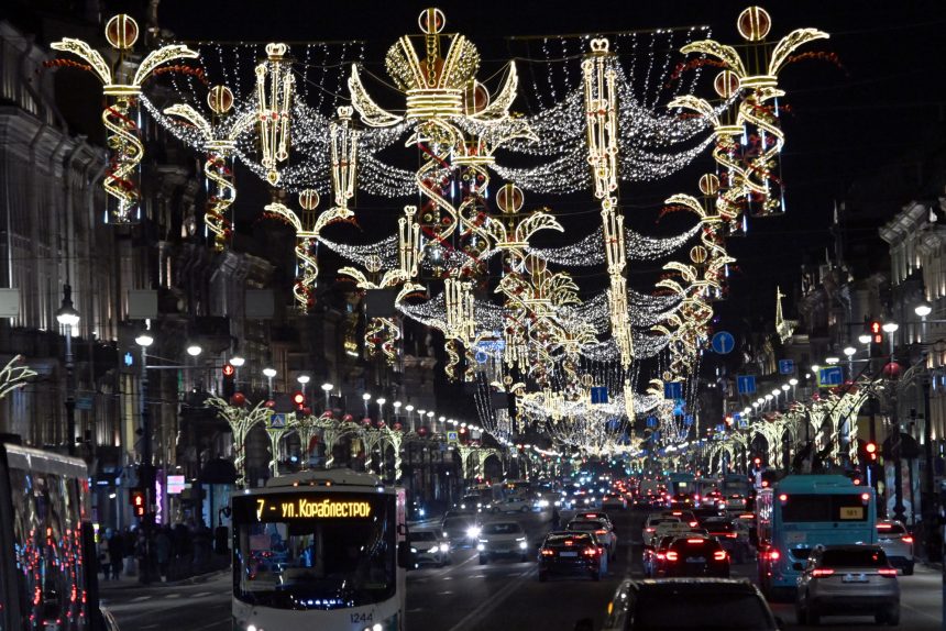 световое украшение города, иллюминация, новогодние украшения, новый год