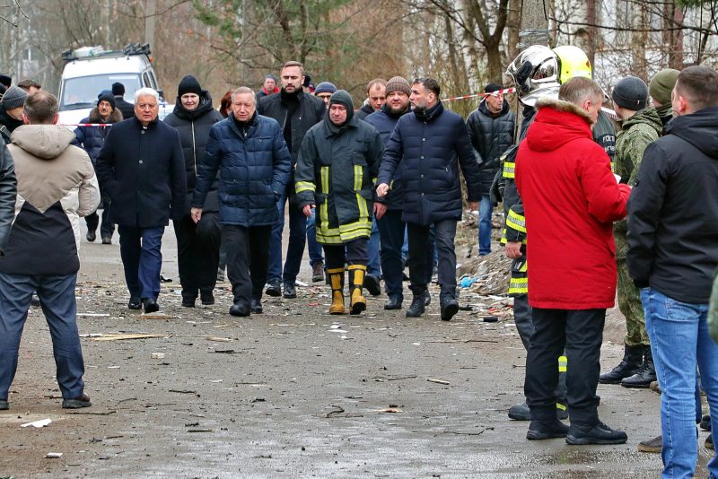 встреча Беглова с жителями повреждённого дома на Пискарёвском проспекте