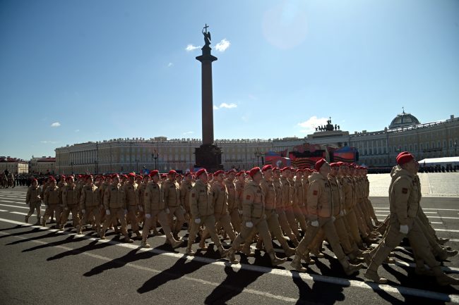 День Победы, парад, Дворцовая площадь, курсанты