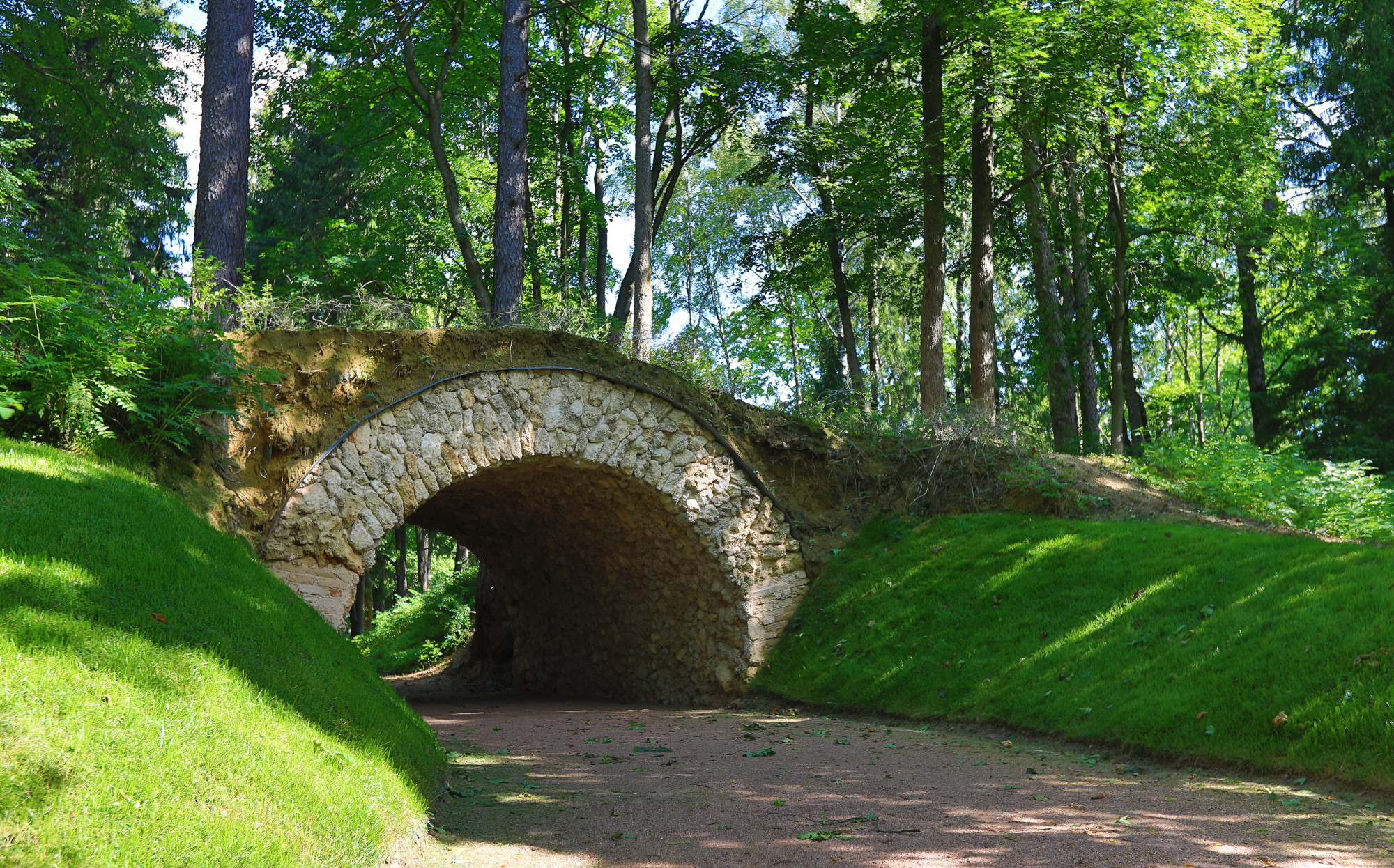 Шуваловский парк, арка