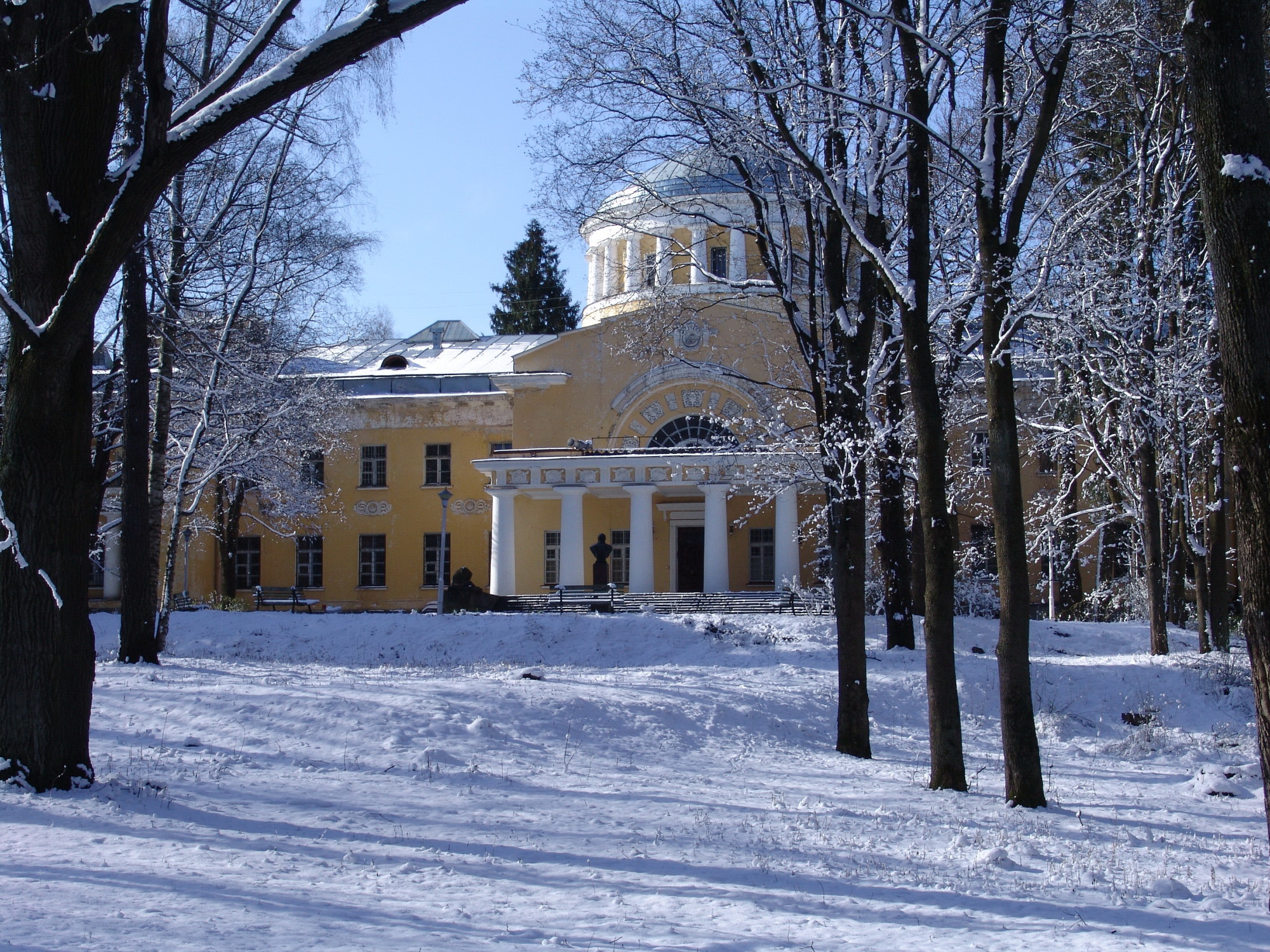 Шуваловский парк, дворец