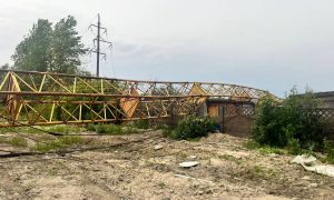 В Петербурге прошёл ураган, повален башенный кран UPD