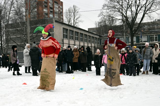 масленица, МО Северный, бег в мешках