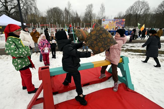 масленица, Парголово, бой подушками