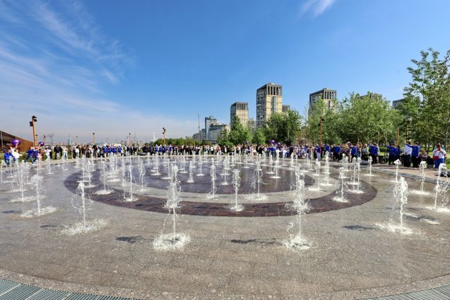 фонтан на Васильевском острове, Линейный парк