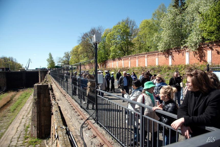 открытие Петровского дока