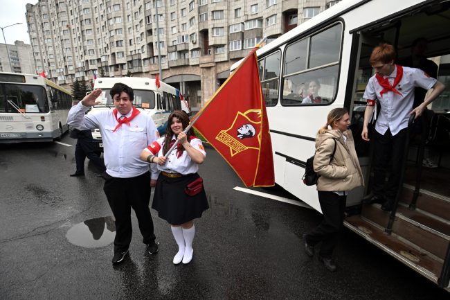 ретропарад, ретротранспорт, пионеры