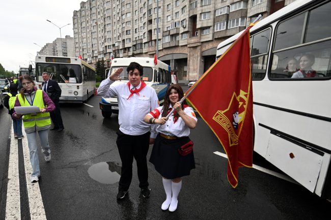 ретропарад, ретротранспорт, пионеры