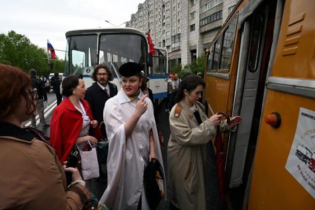 ретропарад, ретротранспорт, мода, красивые девушки