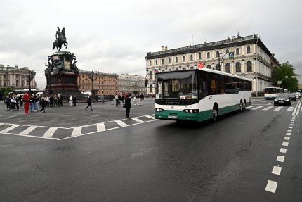 ретропарад, ретротранспорт, автобус Волжанин