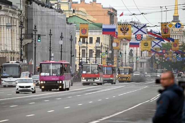 ретропарад, ретротранспорт, автобус Икарус