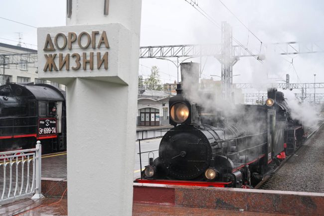 парад паровозов, День Победы, Финляндский вокзал