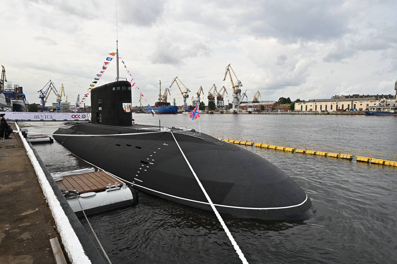 подводная лодка Якутск, Адмиралтейские верфи, судостроение