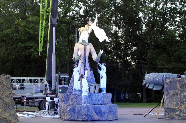 фестиваль уличных театров, театр Пластилиновый дождь, спектакль Заповедная