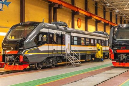 электропоезд с автономным ходом, электричка