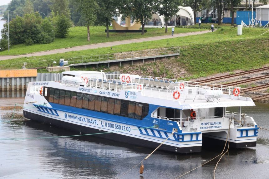 Как горячие пирожки. На СНСЗ спустили на воду новый катамаран