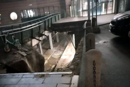 обрушение парковки на Ладожском вокзале