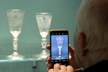 Эрмитаж, галерея Петра Великого, стекло, изображение Ивана VI Антоновича, Иоанн VI Антонович