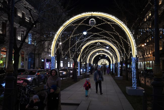 новогодние украшения, Большая Конюшенная улица